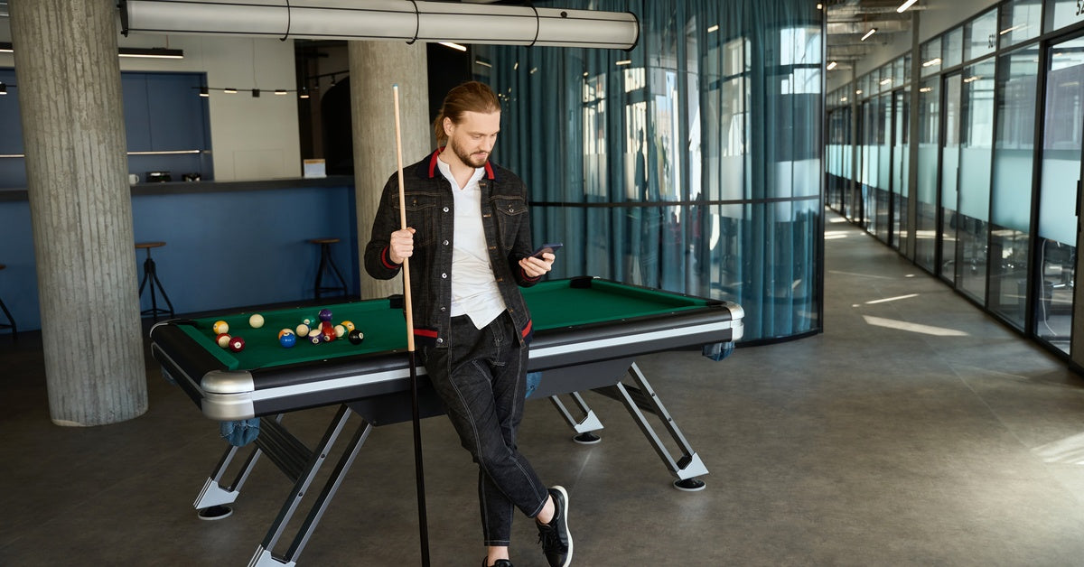 How Carbon Fiber Cues Improve Cue Ball Control