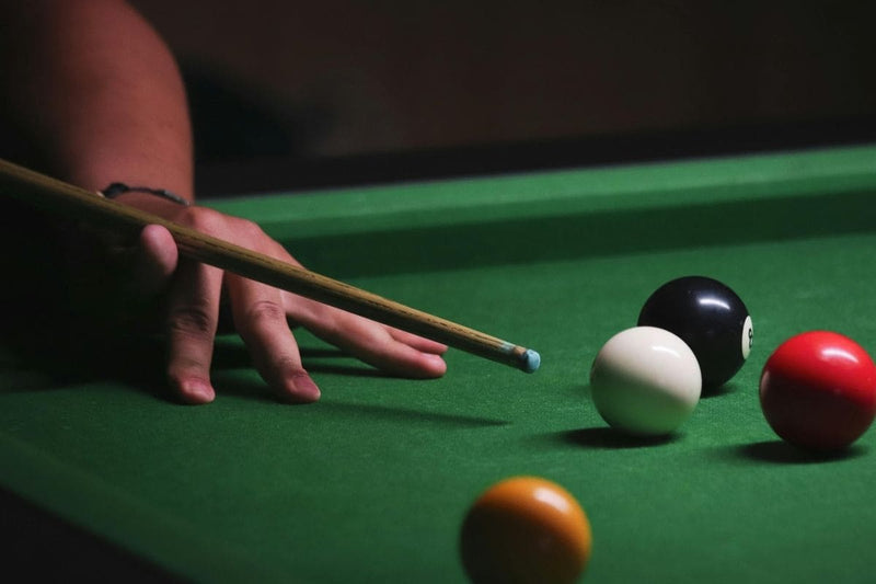 GRIP MISTAKES: How to Hold a Pool Cue Correctly [VIDEO]